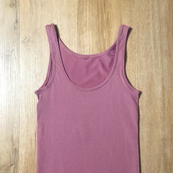 Lululemon Seek Simplicity Tank 2 Ways - Picture 10 of 16